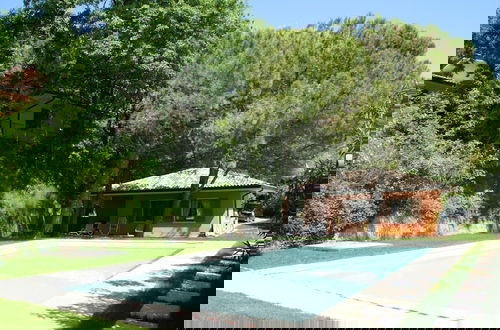 Foto 5 - Luxurious Bungalow in Garda With Swimming Pool
