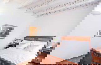 Photo 2 - Secret Apartments - Two Bedroom Apartment With City View
