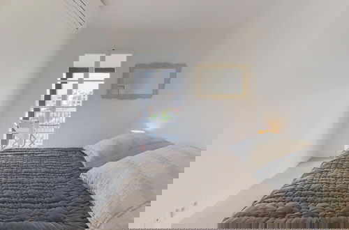 Photo 4 - Air-conditioned Apartment Near Beach