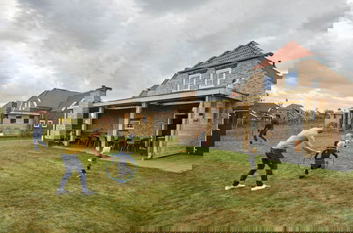 Foto 1 - Great Villa With Luxurious Terrace, Near Roermond