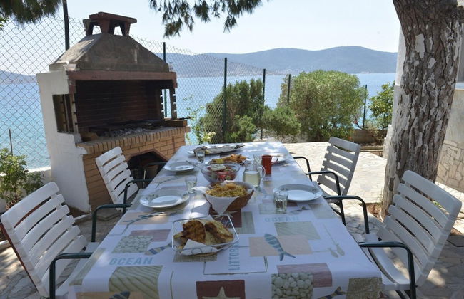 Salamis Beachfront House - Foto 32