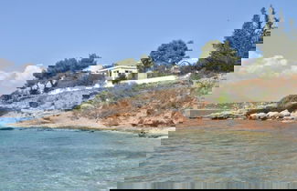Foto 1 - Salamis Beachfront House
