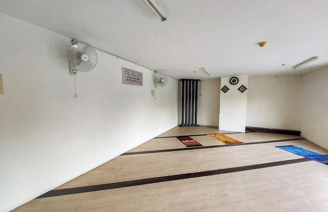 Good And Restful Studio (No Kitchen) At Sentraland Medan Apartment - Foto 16