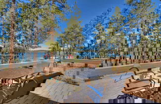 Foto 3 - Classic Lake House by Avantstay Large Property on the Lake! w/ Hot Tub