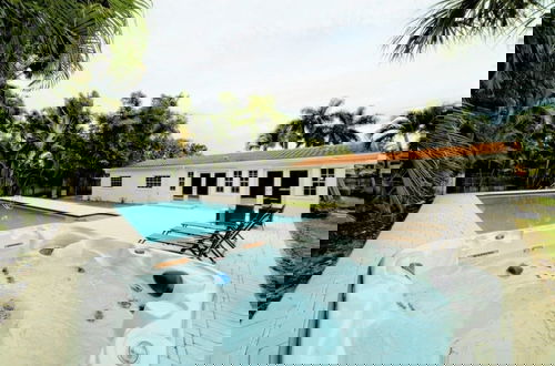 Foto 44 - Casa Ria Luxury House & Private Pool 7 Bedroom Villa by RedAwning