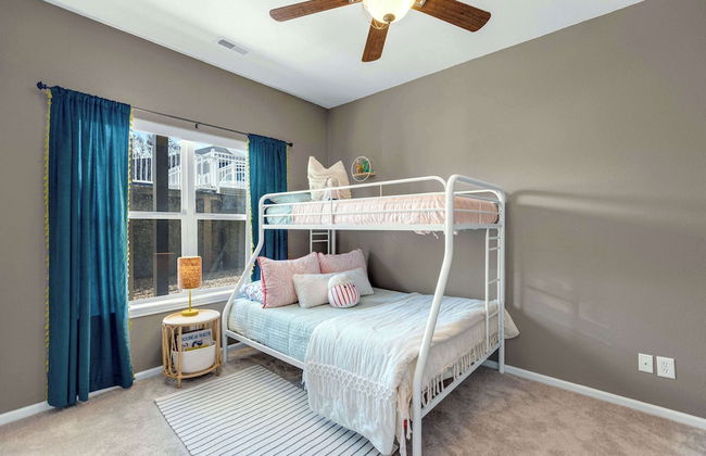 Panoramic Sunset Escape Waterfront Condo for 7! - Foto 7