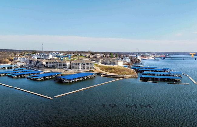 Panoramic Sunset Escape Waterfront Condo for 7! - Foto 35