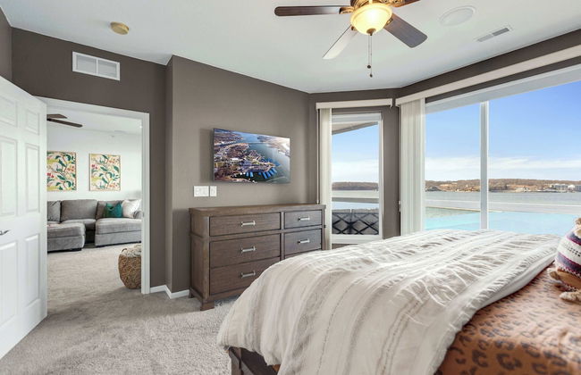 Panoramic Sunset Escape Waterfront Condo for 7! - Foto 6