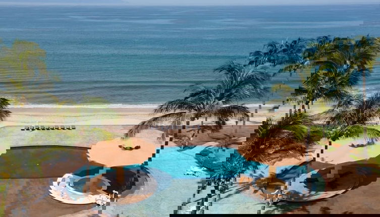 Foto 1 - Ocean Front Penthouse Pool Sleeps 8 People