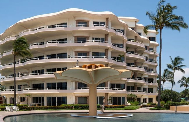 Ocean Front Penthouse Pool Sleeps 8 People - Foto 39