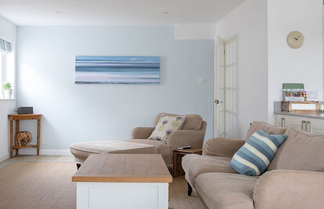 Tranquil Family Retreat 5 min to Beach Garden - Foto 11