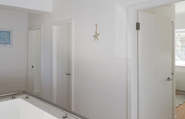 Gorgeous Home for 12 - Walk to Beach - Sea View - Foto 20