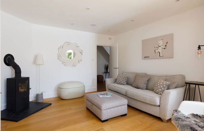 Gorgeous Home for 12 - Walk to Beach - Sea View - Foto 68