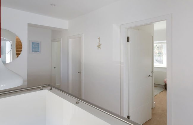 Gorgeous Home for 12 - Walk to Beach - Sea View - Foto 77