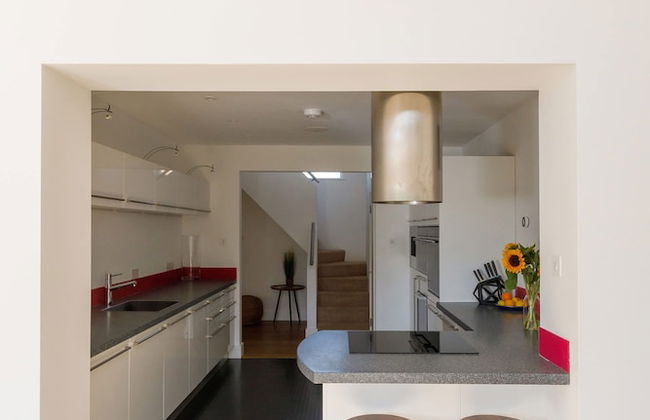 Gorgeous Home for 12 - Walk to Beach - Sea View - Foto 72