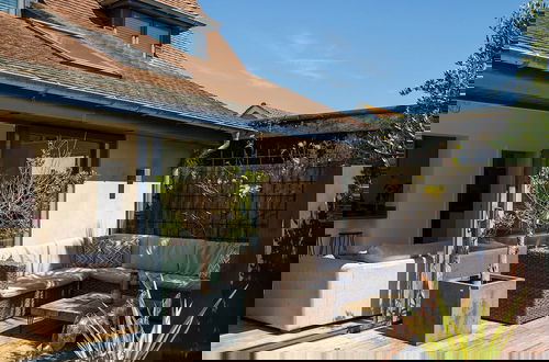 Foto 4 - Gorgeous Home for 12 - Walk to Beach - Sea View