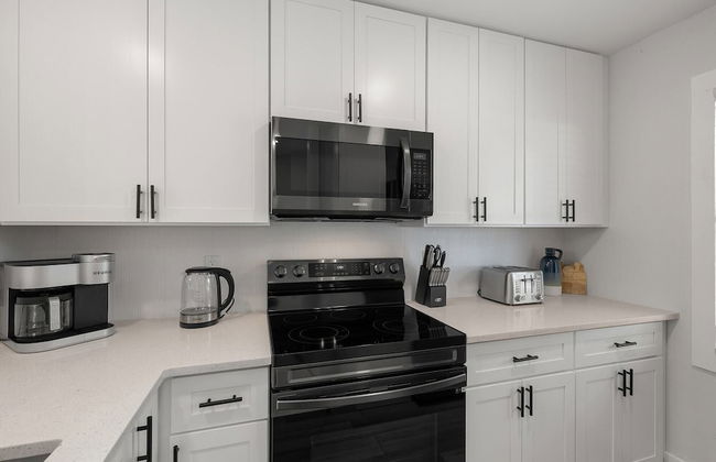 Relaxing 2BR Florida Home Close to Beach - Foto 15