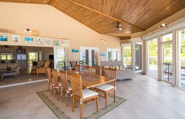 Peaceful Ocean Front Beach House in Bodden Town - Foto 8