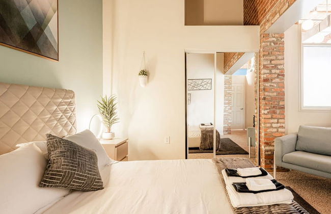 ASK FOR Discount-2br Historic Brick Getaway Wifi - Foto 10