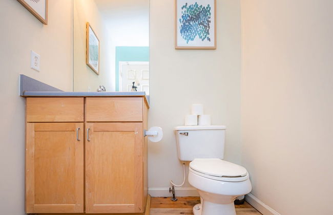 ASK FOR Discount-2br Historic Brick Getaway Wifi - Foto 6