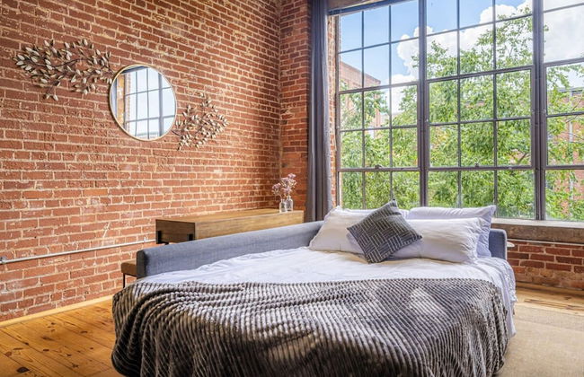 ASK FOR Discount-2br Historic Brick Getaway Wifi - Foto 16