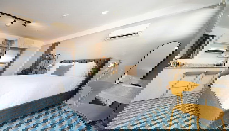 Foto 1 - w Lovely Loft in Santa Ana