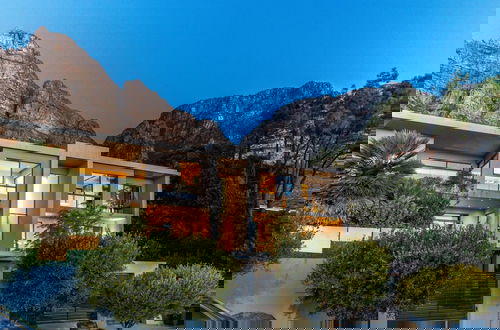 Photo 1 - Sapphire Seas - Designer Villa in Camps Bay