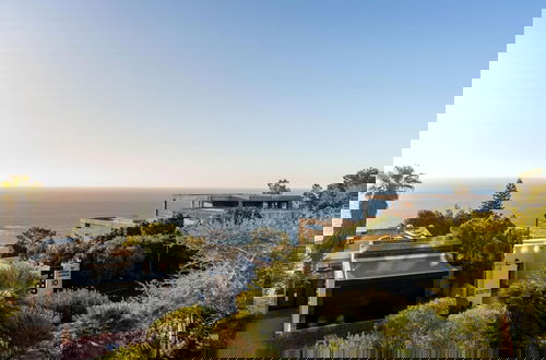 Photo 10 - Sapphire Seas - Designer Villa in Camps Bay