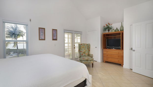 Waterfront Luxury Villa With Sunset Views And Boat Slip 3 Bedroom Townhouse by RedAwning - Foto 3