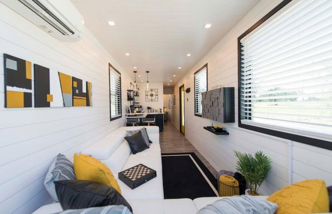 The Zephyr Tiny Container Home 12 min to Downtown Waco - Foto 12