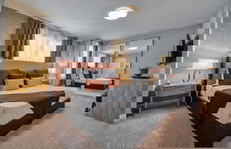 Foto 2 - Incredible new Villa With Themed Bedrooms by Disney