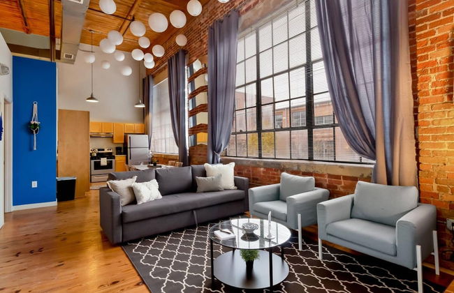 ASK FOR Discount-historic Brick 2BR Getaway Wifi - Foto 13