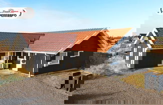 Foto 1 - 8 Person Holiday Home in Blavand