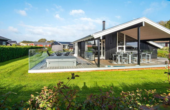8 Person Holiday Home in Juelsminde - Foto 1