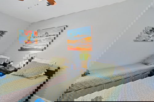 Foto 8 - Beneva Brooke Beauty 2 Bedroom Condo by RedAwning