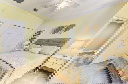 Foto 6 - Dog Friendly Home Includes Beach Access and Bike Free to Use during Stay by RedAwning