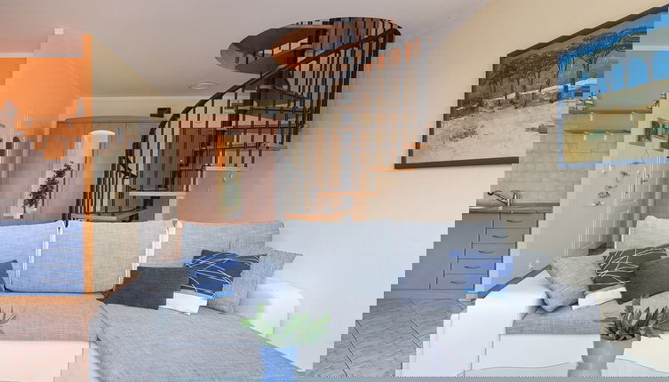 Foto 1 - Apartment With Balcony by Renters