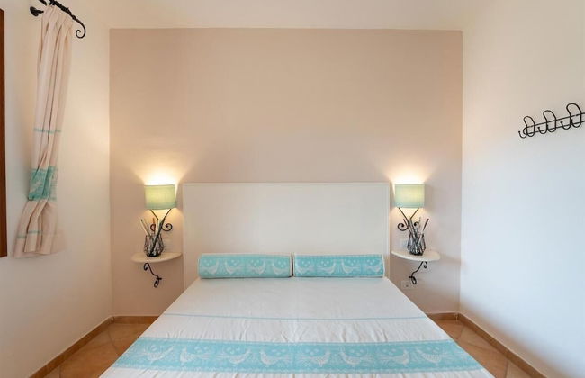 Relaxing Residence Baia dei Mirti B4-1 Bedroom Apartment Sleeps 4 Persons - Foto 2