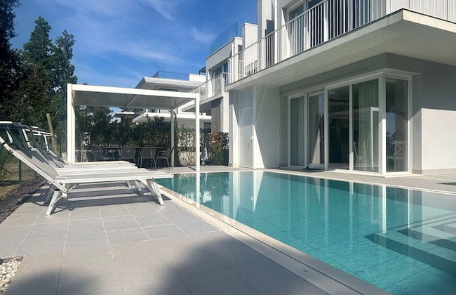 Stunning Villa With Pool and Lagoon View - Foto 1