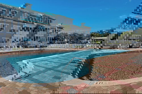 Foto 19 - Pool, Fitness Center & Central Location