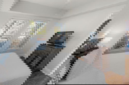 Foto 5 - Pool, Fitness Center & Central Location