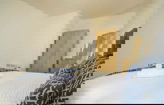 Foto 3 - Charming 1-bed Apartment in Leeds