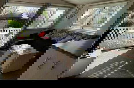 Foto 6 - Inviting 2-bed Caravan on Combe Haven Holiday Park
