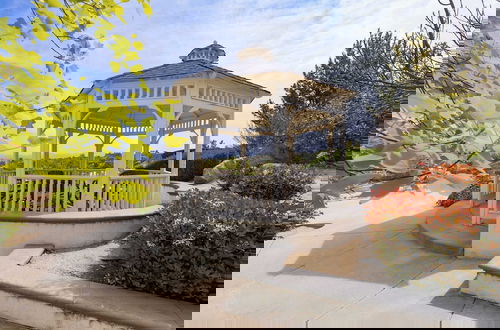 Photo 4 - Le Grand Bleu by Avantstay Luxury Hilltop Estate