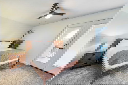 Photo 15 - Le Grand Bleu by Avantstay Luxury Hilltop Estate