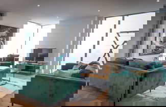 Foto 3 - Fabulous City Flat With Views