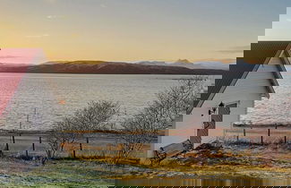 Photo 2 - 6 Person Holiday Home in Finnsnes-by Traum
