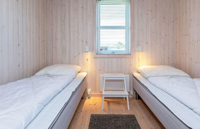 7 Person Holiday Home in Logstor - Photo 16