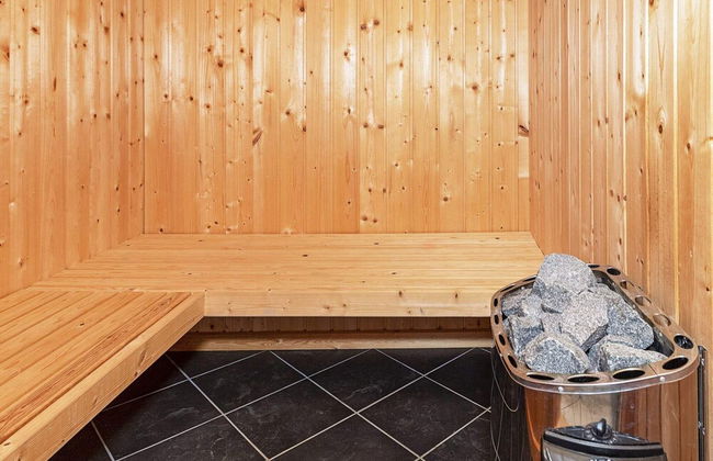 7 Person Holiday Home in Logstor - Photo 13