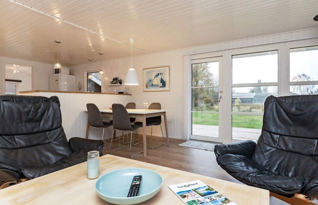 4 Person Holiday Home in Hals - Photo 5